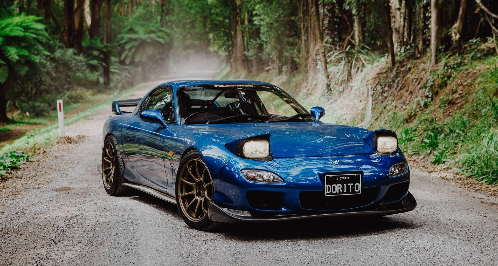 The Mystery of Disappearing Pop-Up Headlights